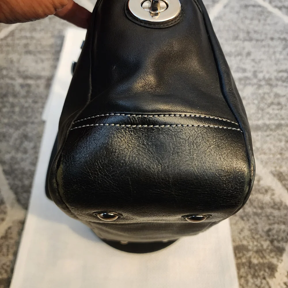 Coach Black Leather Pleated Shoulder Bag. F13759 - Picture 8 of 16